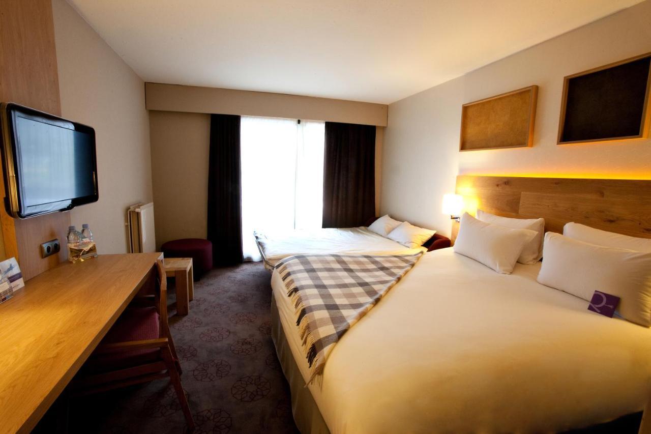 Mercure Saint-Lary 외부 사진