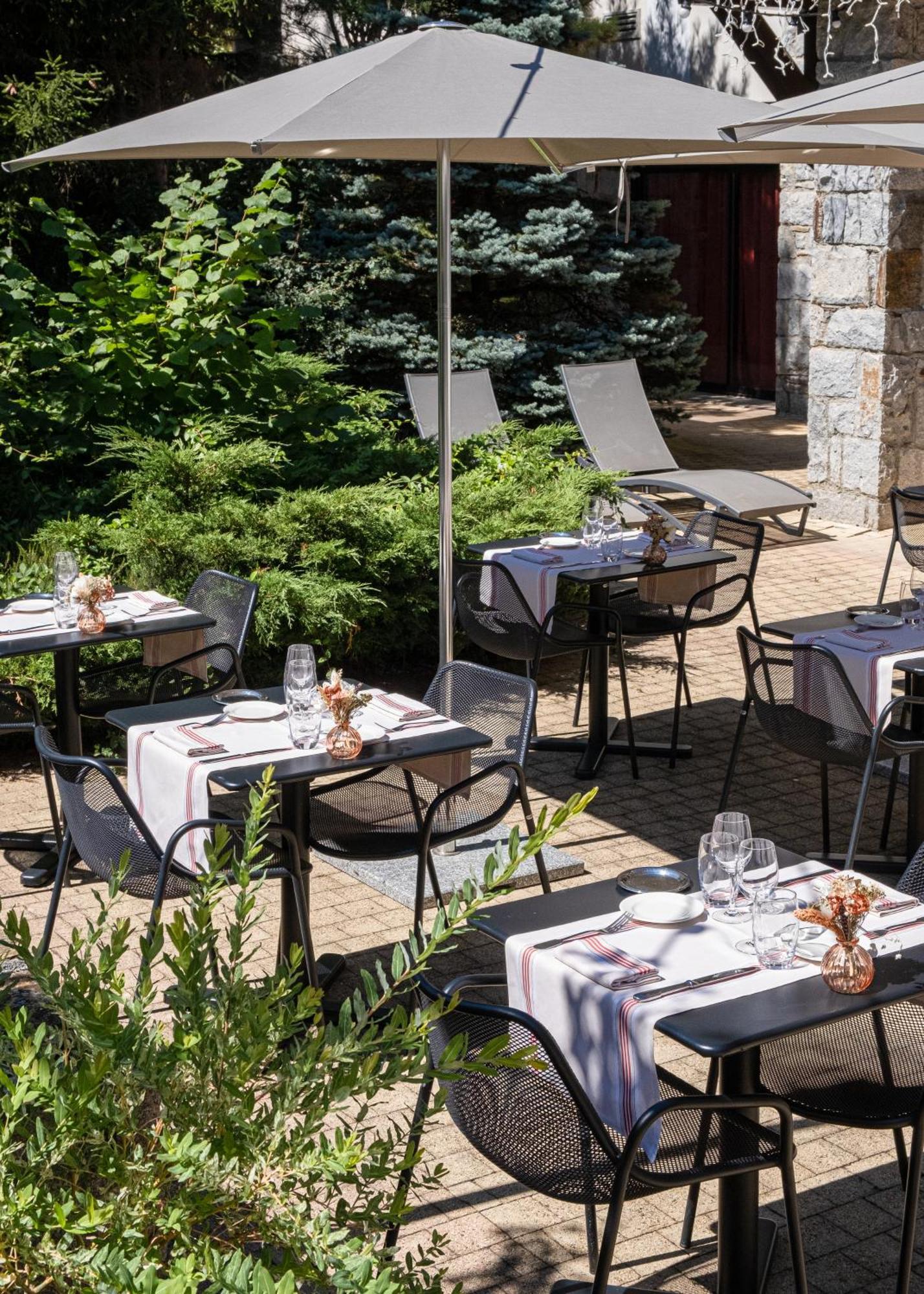 Mercure Saint-Lary 외부 사진